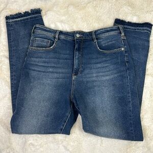 Pilcro by Anthropologie Cigarette High Rise Distressed Blue Jeans 32T EUC